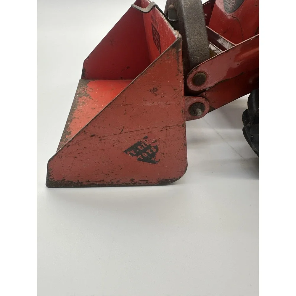 VINTAGE 1950'S NYLINT HOUGH PAYLOADER PRESSED STEEL FRONT END LOADER TRACTOR TOY